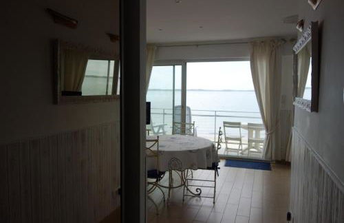 Appartement ARCACHON Perreire Premiere ligne les pieds dans l eau vue magnifique sur le bassin - Foto 22