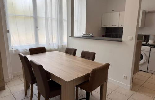 OULLINS T3 COSY 70M2 - 6 Pers 2 Chambre - 2 Mezzanines Métro & centre à Pied - Foto 23