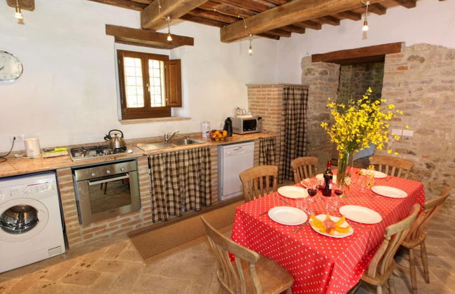 Holiday House Overlooking Lake Near Tuscany - Photo 11