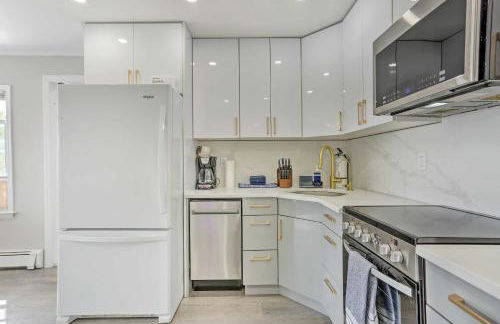 Cozy Lakefront House with a private dock and lake - Foto 3