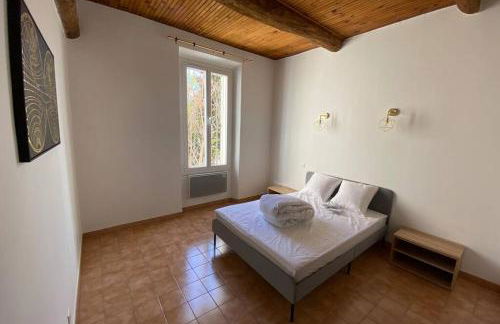 Très beau appartement au centre historique de Riez - Foto 12