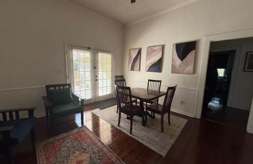 Charming 2-Bedroom 1 Bath Near Everything - Foto 34