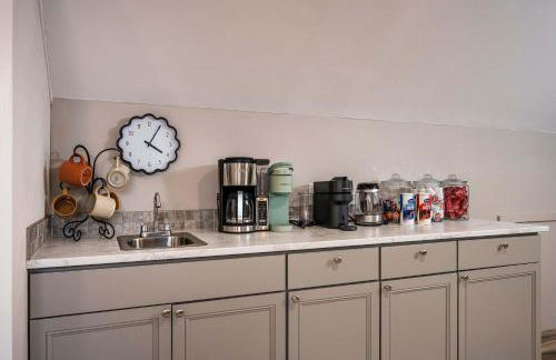 Upper Apt 5 Min to Holiday Valley 2 King Beds - Foto 7