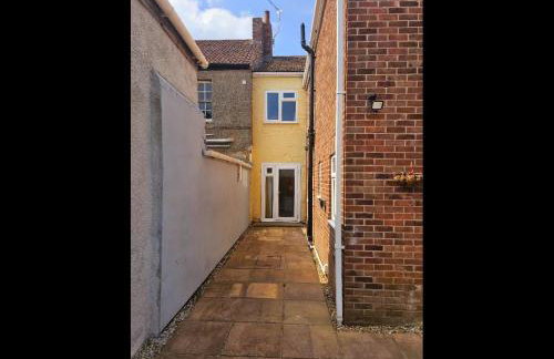 Newly refurbed - sleeps 6 - long stay - Foto 18