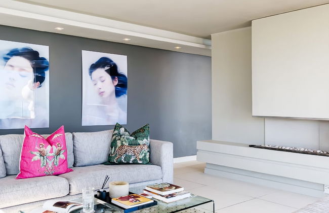 Exceptionally Unique Magnum Villa w Sea Views - Photo 29