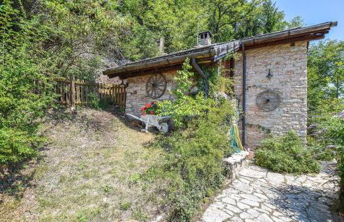 Amazing Home In Lamon With Wifi - Foto 2