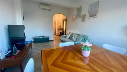 BELLAVISTA , Bright and Stylish Two Bedroom Apartment in the Historic Center - Photo 5