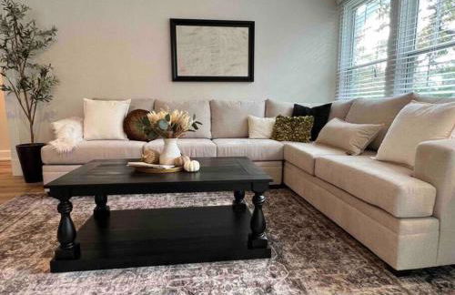 Blue Moon Cottage - Music Room, Inground Pool - Foto 23