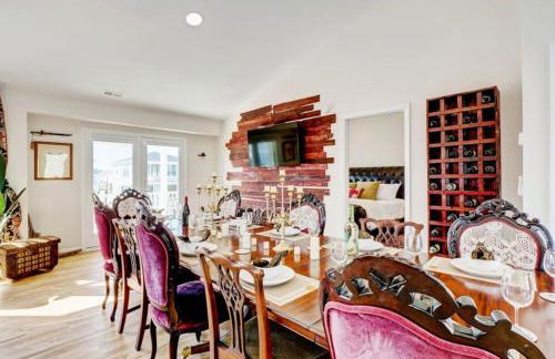 Bombastic Home - Steps to Beach - GameRm - Hot Tub - Pet Friendly - Foto 10