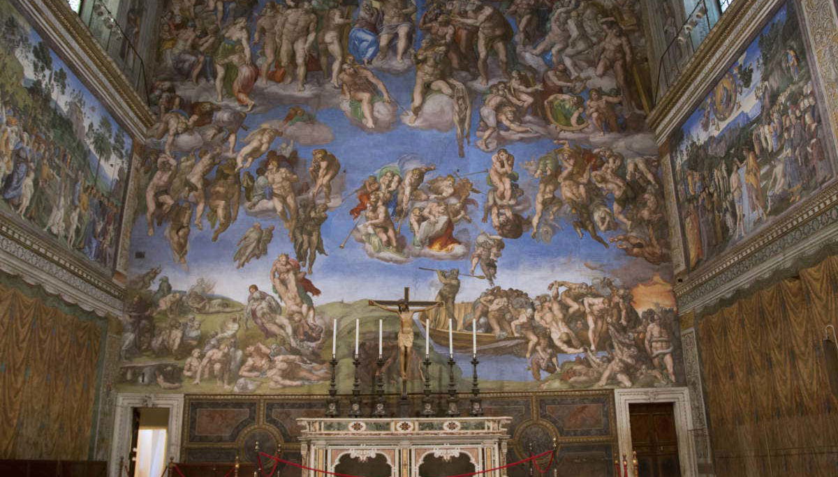 Juicio Final de Miguel Ángel, en el altar de la Capilla Sixtina