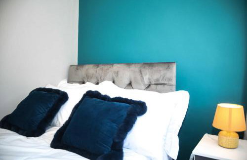 2ndHomeStays- Willenhall-A Serene 3 Bed House with a Garden View-Suitable for Contractors and Families-Sleeps 9 - 7 mins to J10 M6 and 21 mins to Birmingham - Foto 28