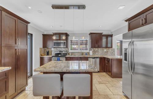 Tropical Oasis with Heated Pool and BBQ - Foto 5