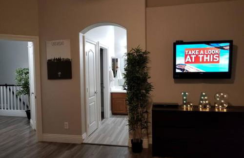 A - Fully remodeled and professionally decorated - Foto 26