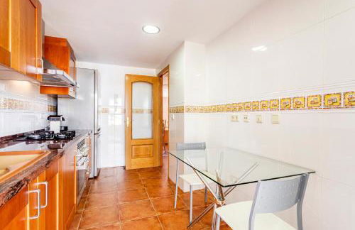 Family-Friendly Beach House ideal for Holidays & Workers at Beach Sagunto Valencia - Foto 12