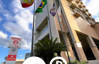 Le Village Flats e Hotel - Photo 2