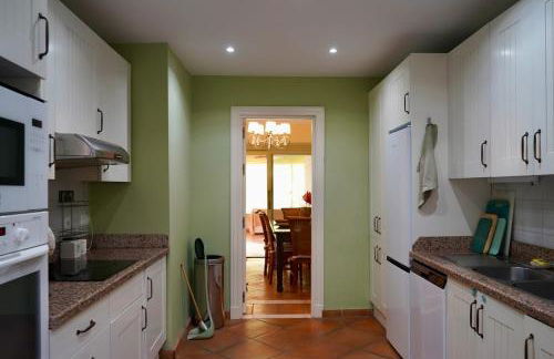 Chalet Adosado for Rent in Sotogrande - Foto 43