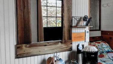 Rustic Horse Stall Suite B&B Near Nashville and has Private Bath, Loft Beds & Country Breakfast - Foto 3
