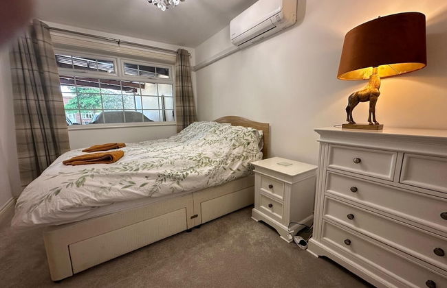 Cottinghamdetachedprop/kingbed/tv/wifi - Foto 3