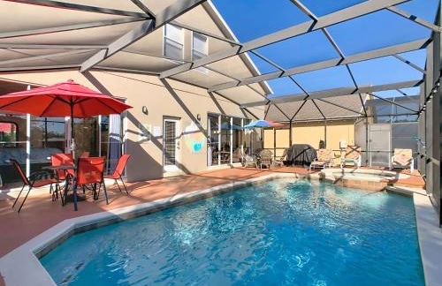 Spacious retreat w pool & game room - Foto 1