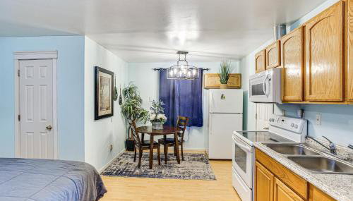 Walkable Paradise Downtown Puyallup Studio! - Foto 3