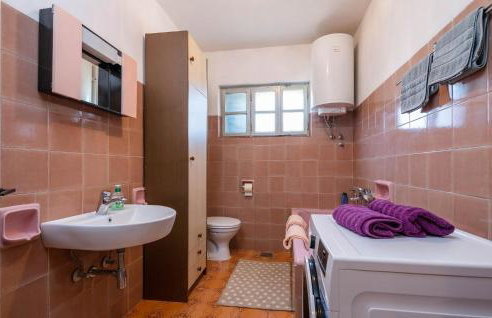 Awesome Home In Koromacno With Kitchen - Foto 11