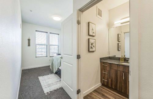 Cozy Stay by Clark Fork River and near DT - Foto 10