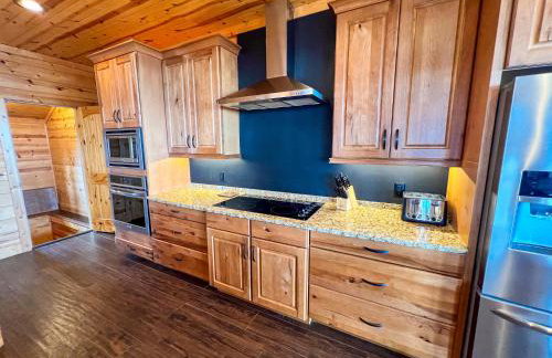 Skyview Hideaway - New Rental 2025 - Photo 16