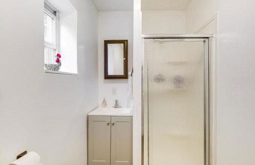 Walkable Barberton Apartment 9 Mi to Akron! - Foto 15