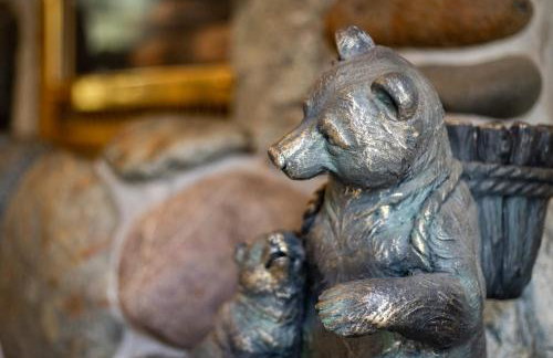 Montgomery Estates Bliss - Hot Tub, Pets, Family Fun! - Foto 13