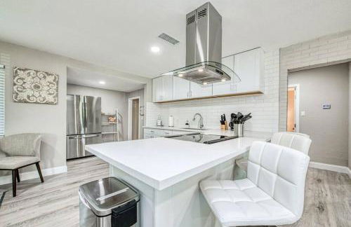 Fun City Haven Spacious Retreat in Fresno - Foto 17