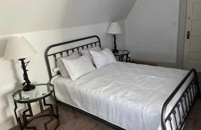 Offutt Manor - Photo 18