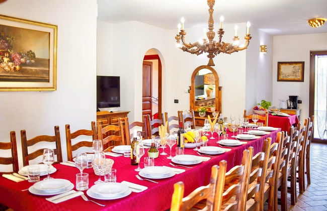 Villa on top of a Hill With an Enchanting View of Lake Bolsena - Photo 7