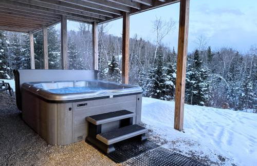 UV Log home with direct Cannon Mountain views Minutes to attractions Fireplace Pool Table AC - Foto 4