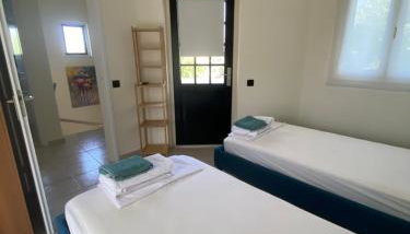 The White Villa - Photo 2