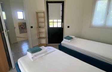 The White Villa - Photo 2