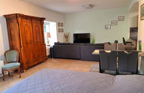 Schloss Hilbringen Wirtschaftsgebäude - Foto 2