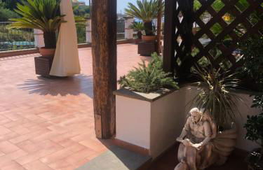 Donna Caterì - Photo 5