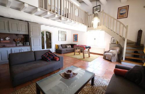 Slpendid villa with heated pool and Jacuzzi for 12 people in Saint-chamas - Foto 26