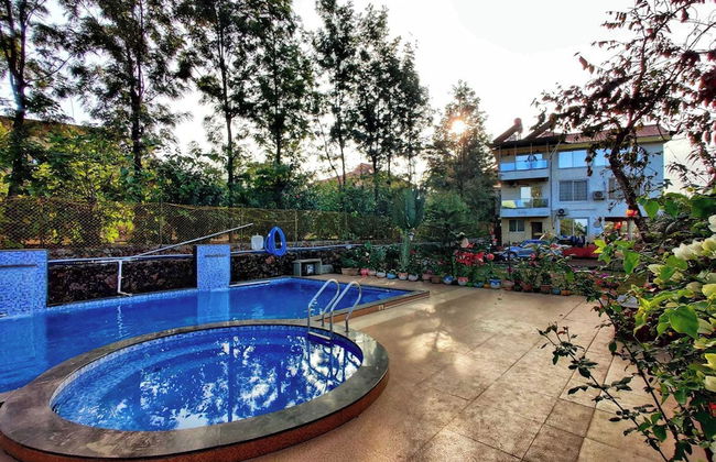 Strawberry Land Resort - Photo 29