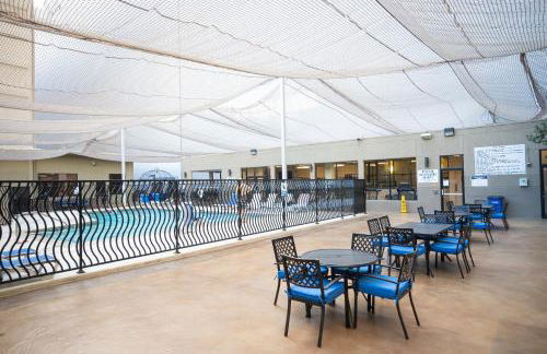 Iconic Vegas Views - 6 comfy Beds, NO RESORT FEES, Center Strip! - Foto 60