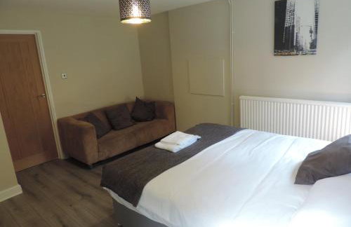 5 Bed Camberley Airport Accommodation - Foto 18