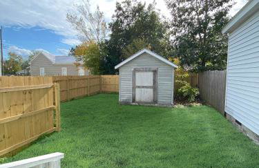 Orange Crush Cottage- Downtown Beaches & Dining - Photo 24