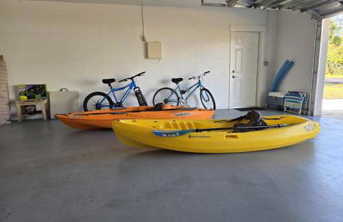 Dockside Delight Waterfront Gulf Access 4 mins to Beach - Foto 50