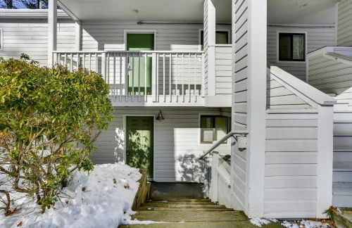 All-Season Lake Wallenpaupack Condo with Views - Foto 22