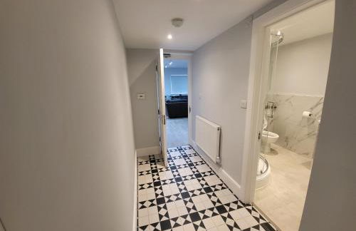 High Spec Large 6 Bedroom House! - Foto 40