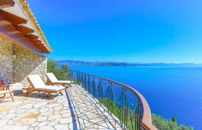 House On The Rocks in Nisaki - Photo 29