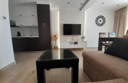 Apartment Lucky with Jacuzzi - Photo 15