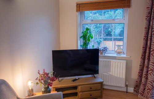 Hazel House - Cosy 2 bedroom house with parking near to Oxford - Foto 25