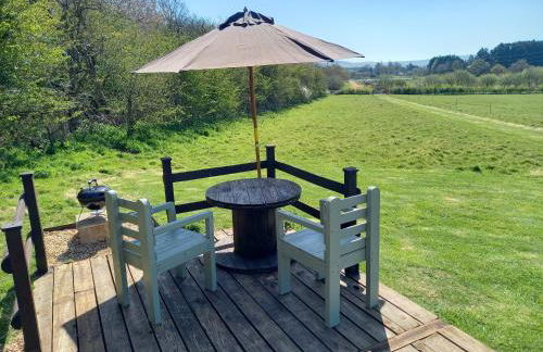 Under the Stars Shepherds Huts at Harbors Lake - Photo 2