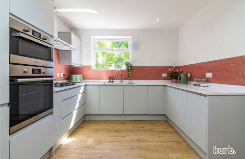 Fern Cottage - 5 bedroom House free Parking - Foto 4